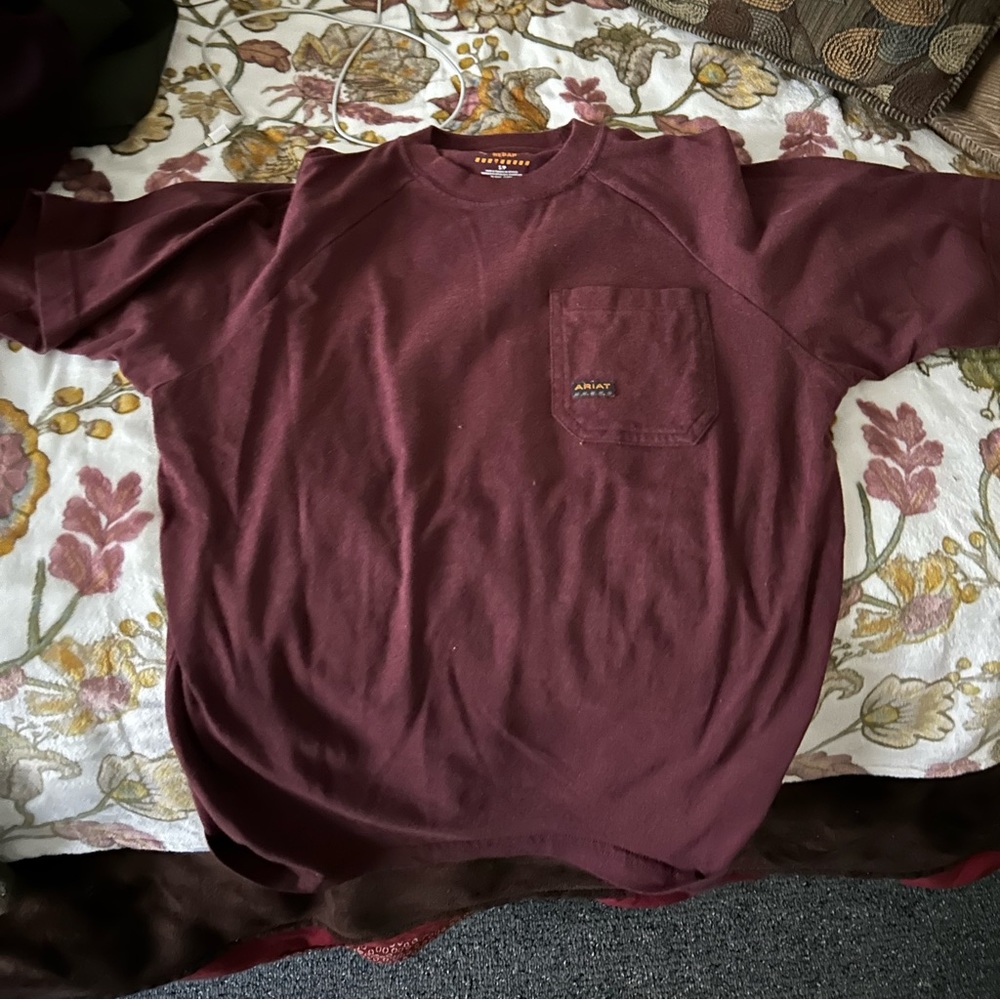 Ariat men’s shirt